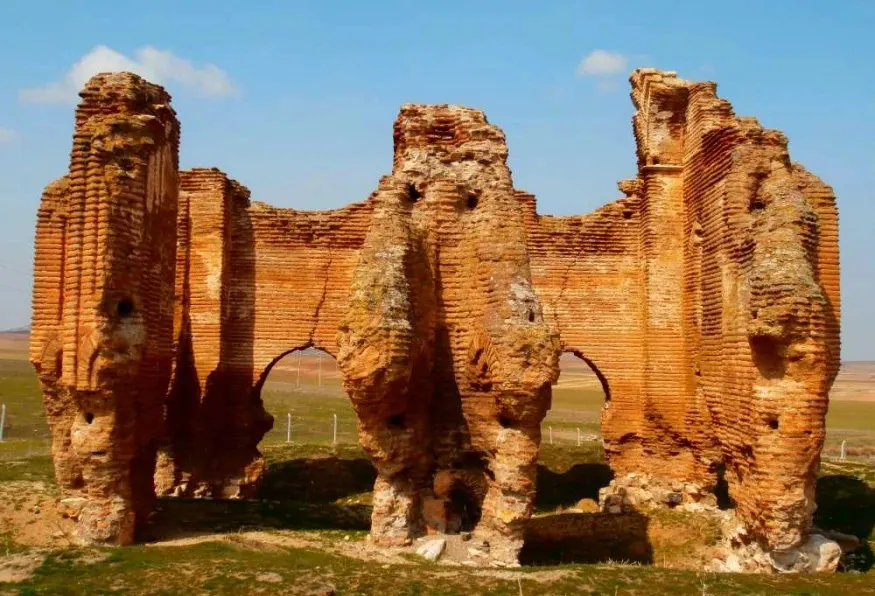 Günlük Uçayak Kilisesi & Bulamaçlı Kaplıca Turu